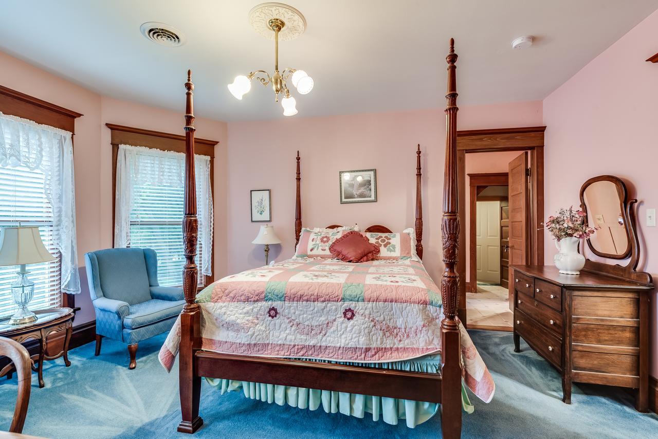 Covington Manor B&B Cambridge Екстериор снимка